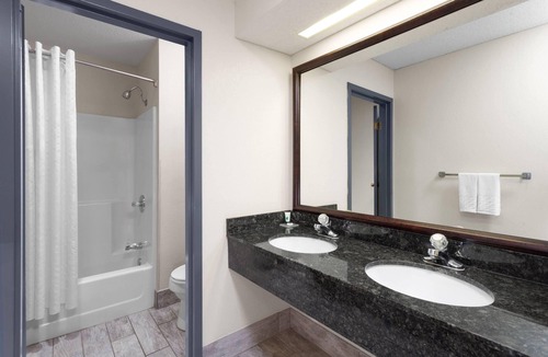 Chester Hotel | Baymont by Wyndham Chester IL
