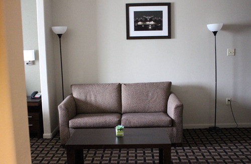 Columbus Hotel | Baymont by Wyndham Columbus