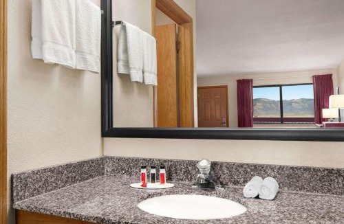 Cortez Hotel | Baymont by Wyndham Cortez