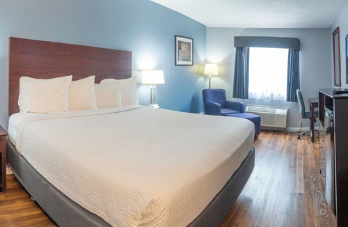 Delaware Hotel | Baymont by Wyndham Delaware