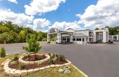 Dothan Hotel | Baymont by Wyndham Dothan