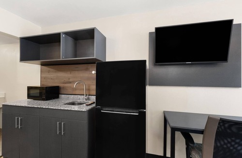 Dothan Hotel | Baymont by Wyndham Dothan