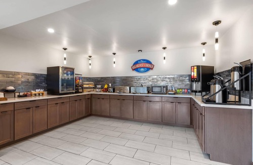 Dothan Hotel | Baymont by Wyndham Dothan