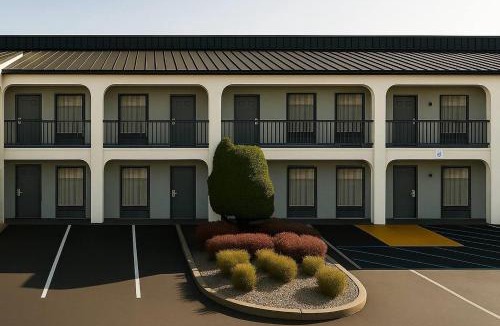 Cape Fear Hotel | Baymont by Wyndham Fayetteville