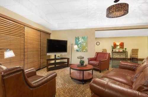 Fayetteville Hotel | Baymont by Wyndham Fayetteville