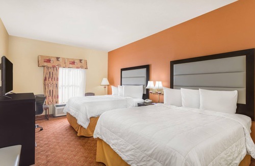 Fayetteville Hotel | Baymont by Wyndham Fayetteville
