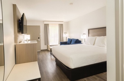 Cape Fear Hotel | Baymont by Wyndham Fayetteville NC