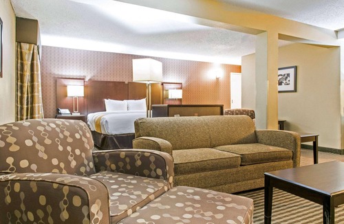 Festus Hotel | Baymont by Wyndham Festus