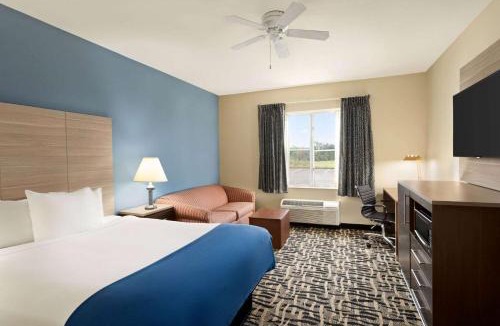 St. Robert Hotel | Baymont by Wyndham Ft. Leonard/Saint Robert