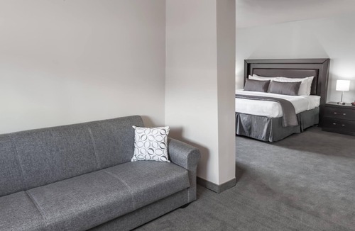 Glenview Hotel | Baymont by Wyndham Glenview