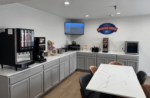 Henrietta Hotel | Baymont by Wyndham Henrietta/Rochester