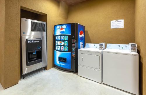 Southeast Houston Hotel | Baymont by Wyndham Houston Hobby Airport