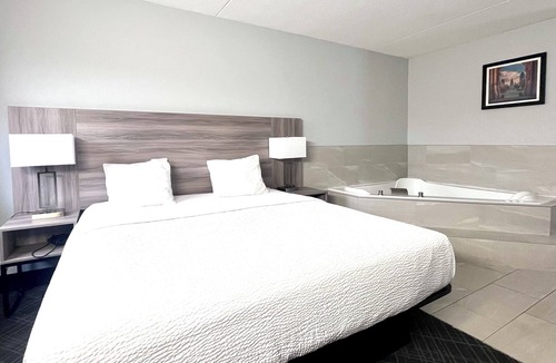 Southport Hotel | Baymont by Wyndham Indianapolis South