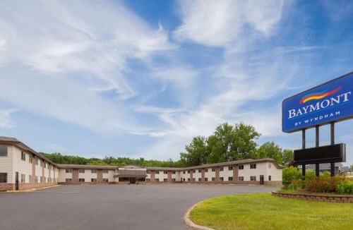 Iron Mountain Hotel | Baymont by Wyndham Iron Mountain