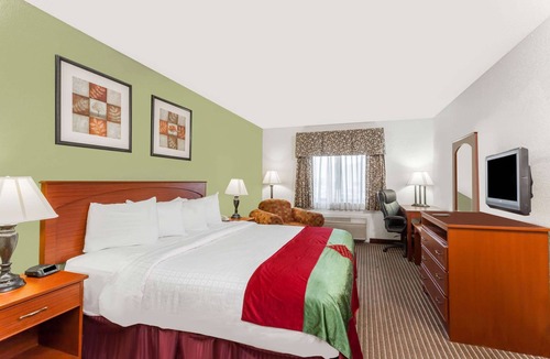 Jackson Hotel | Baymont by Wyndham Jackson