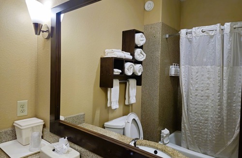 Jewett Hotel | Baymont by Wyndham Jewett