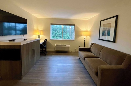 Kent Hotel | Baymont by Wyndham Kent/Seattle