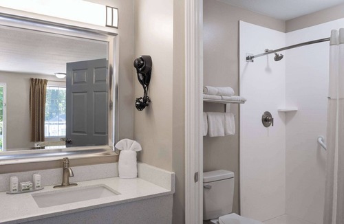 Kingsland Hotel | Baymont by Wyndham Kingsland