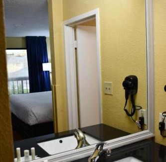 Macon Hotel | Baymont by Wyndham Macon I-75