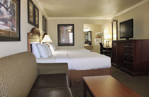 McAlester Hotel | Baymont by Wyndham McAlester Hwy 69