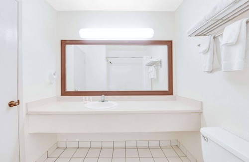 Midland Hotel | Baymont by Wyndham Midland Airport
