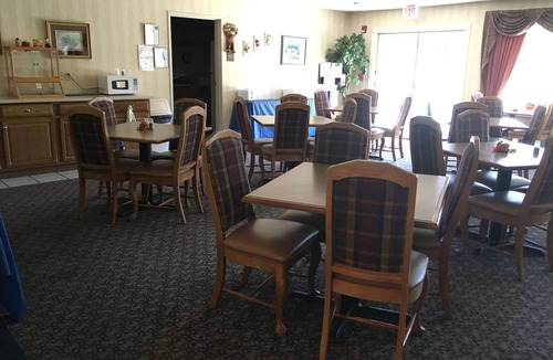 Mount Vernon Hotel | Baymont by Wyndham Mount Vernon Renfro Valley