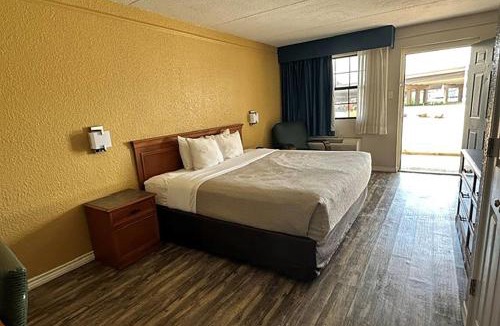 Nacogdoches Hotel | Baymont by Wyndham Nacogdoches Near University