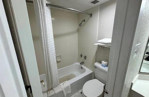 Nacogdoches Hotel | Baymont by Wyndham Nacogdoches Near University