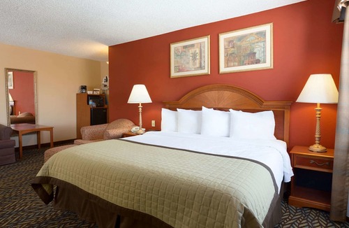 Central Oklahoma City Hotel | Baymont by Wyndham Oklahoma City Airport