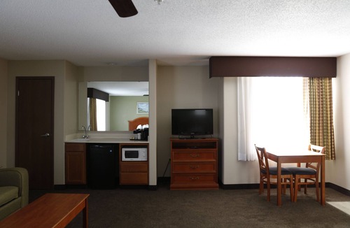 Rockford Hotel | Baymont by Wyndham Rockford