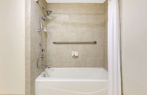 Roswell Hotel | Baymont by Wyndham Roswell