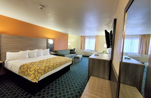 Southside Hotel | Baymont by Wyndham Santa Fe