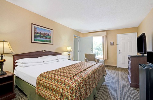 Smithfield Hotel | Baymont by Wyndham Smithfield