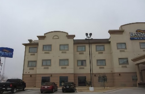 Ira Hotel | Baymont by Wyndham Snyder