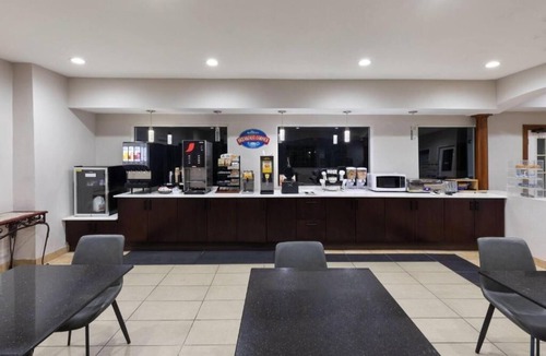 Texas City Hotel | Baymont by Wyndham Texas City