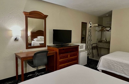 Troy Hotel | Baymont by Wyndham Troy