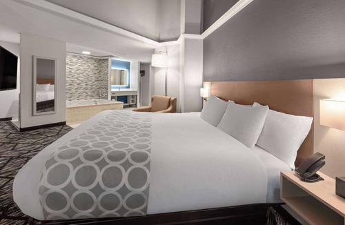 Warrenton Hotel | Baymont by Wyndham Warrenton