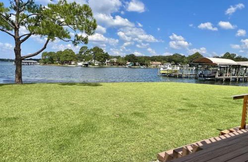 East Cobb House | Bayou 565 - Panhandle Paradise