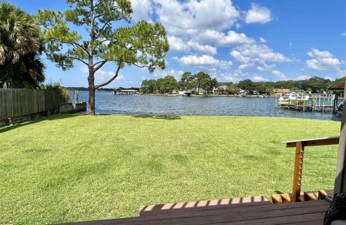 East Cobb House | Bayou 565 - Panhandle Paradise