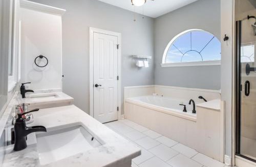 Port Vincent House | Bayou Breeze Retreat with Pool & River Access