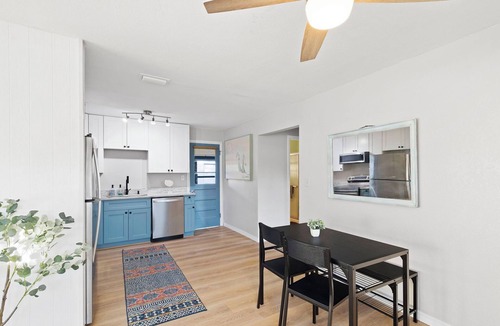 Bayview House | Bayou Bungalow Near Beaches & Downtown