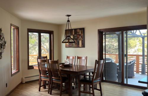 Parker House | Bayou Hills BnB