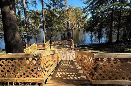 Monroe House | Bayou Home close to ULM. Sleeps 12.