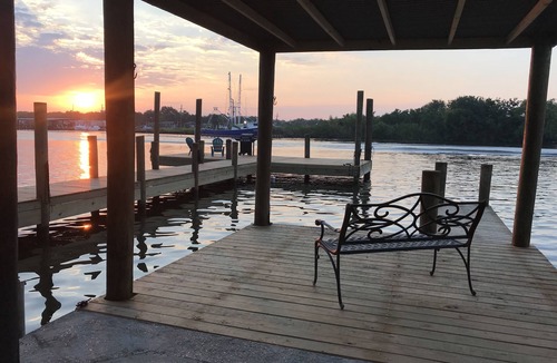 Barataria Apartment | Bayou Life Lodging and Charter Fishing. Only 25 miles to the French Quarter.