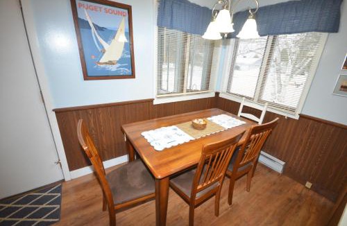 Northport House | Baypointe Cottage 6