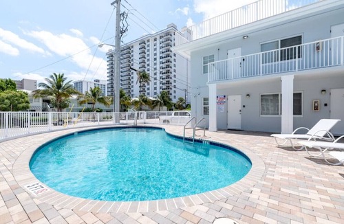 Central Beach Apartment | Bayshore Breeze Apt 4