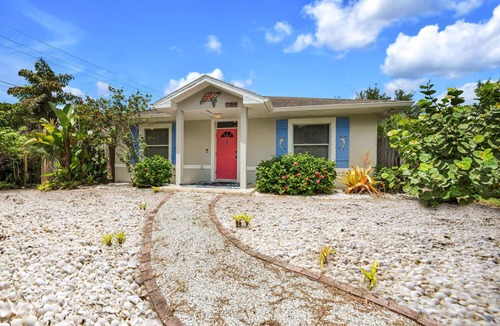 East Naples House | Bayshore Bungalow