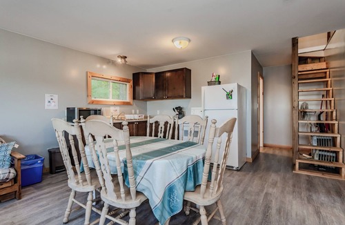 Colpoys Bay Cottage | Bayshore Cottages: The Hukilau