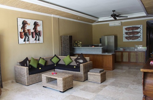 Candi Dasa Apartment | Bayshore Residence