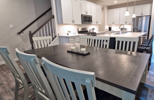 St. Martin House | Bayside * 5 BR Twin House w 4.5 BA and 3 Master Bedroom Suites, sleeps up to 14